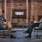 Olli Dittrich (links) in der Rolle des deutschen Trump-Cousin "Peter Trump"