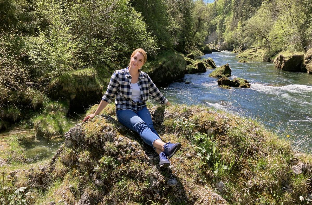 Judith Rakers an der Traun